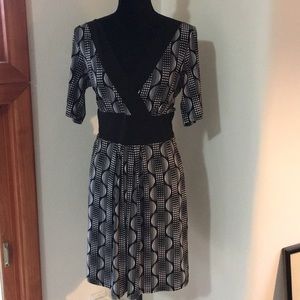 Coupe black and white dress